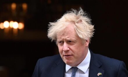 Dimiten los ministros de Salud y Finanzas del Reino Unido por desacuerdos con Boris Johnson