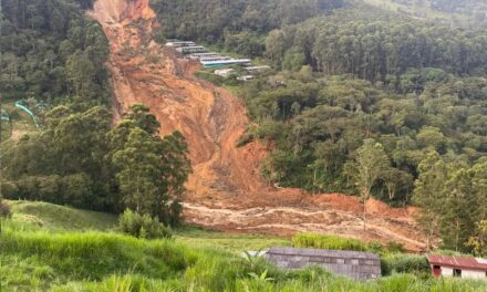Horror en Medellín: grave deslizamiento de tierra en corregimiento de San Antonio del Prado dejó dos muertos
