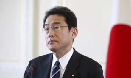 Sacudón internacional: Dimitió en pleno el gobierno de Japón, se viene reestructuración