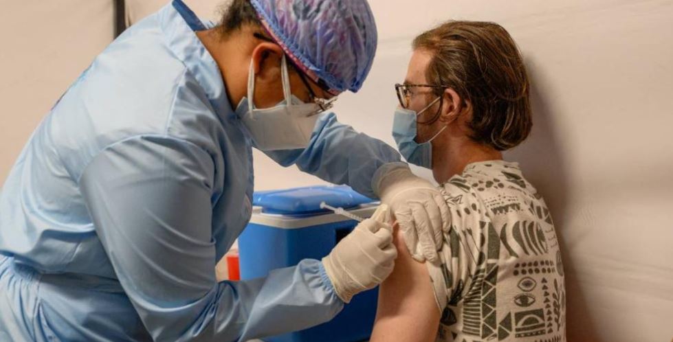 Cuida tu salud del COVID-19 y vacúnate este martes en Bogotá ¡Aquí los puntos!
