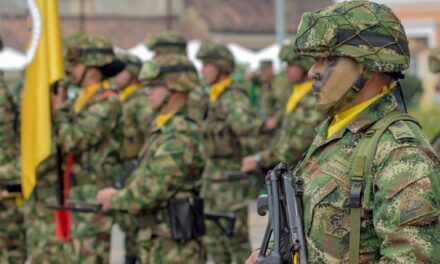 Oficial: Aumenta la bonificación mensual para soldados y policías bachilleres