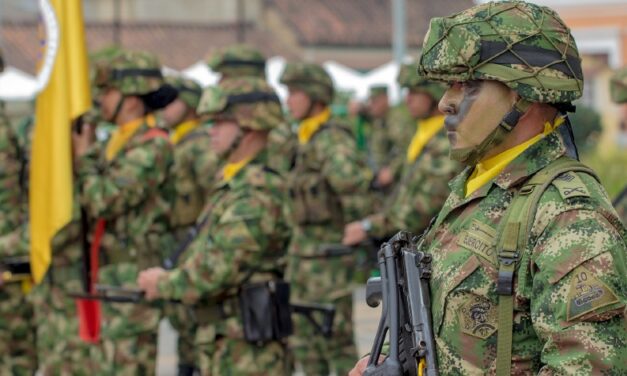 Oficial: Aumenta la bonificación mensual para soldados y policías bachilleres