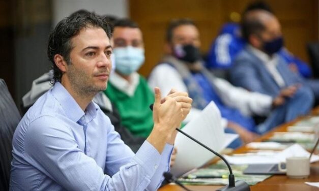 Nuevamente, la Procuraduría arremete contra Daniel Quintero por presunta participación en política por nuevo trino