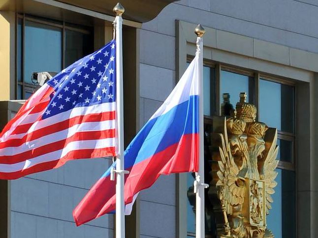 Abandonar de inmediato el país: Embajada de Estados Unidos en Rusia