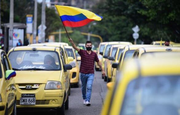 Taxistas advierten habrá paro si la gasolina llega a $18.000