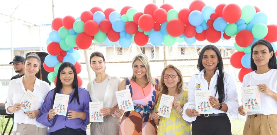 La reconocida abogada Carolina Carrillo hace el pre lanzamiento de su libro: Los Grandes Derechos de los Pequeños