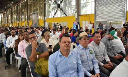Educadores de Antioquia fueron galardonados con el Premio Maestros y Maestras para la Vida