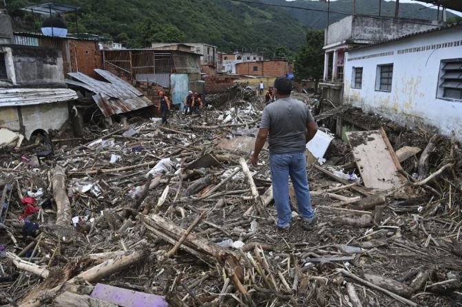 inundaciones en Venezuela dejan más de 700 viviendas destruidas y 1.400 familias afectadas
