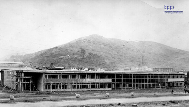 La Biblioteca Pública Piloto cumple 70 años siendo referente del patrimonio cultural de Medellín para el mundo