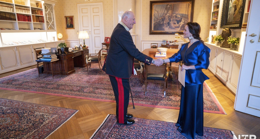 Embajadora Paola Bernal presentó cartas credenciales al Rey Harald V de Noruega