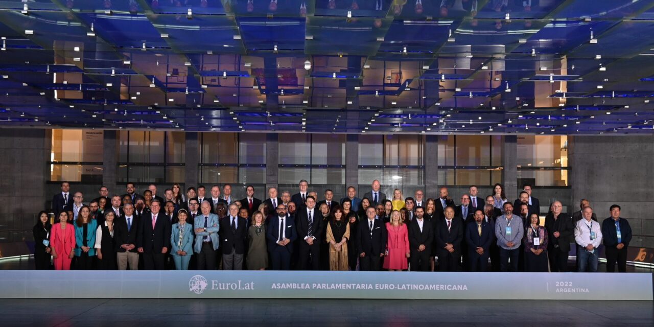 Parlamentarios de Europa y América Latina, están presentes en Eurolat