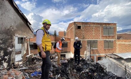 Tras accidente aéreo en Belén Rosales, equipo técnico del Dagrd recomendó evacuación temporal de cuatro viviendas