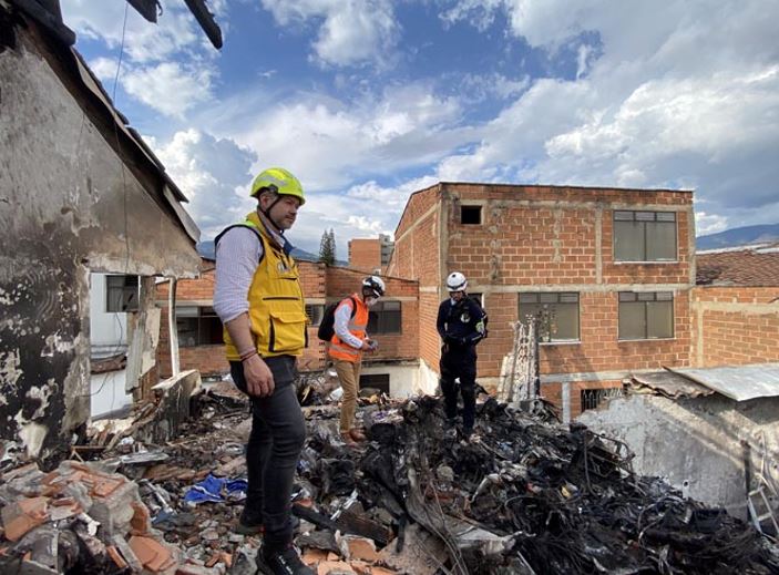 Tras accidente aéreo en Belén Rosales, equipo técnico del Dagrd recomendó evacuación temporal de cuatro viviendas