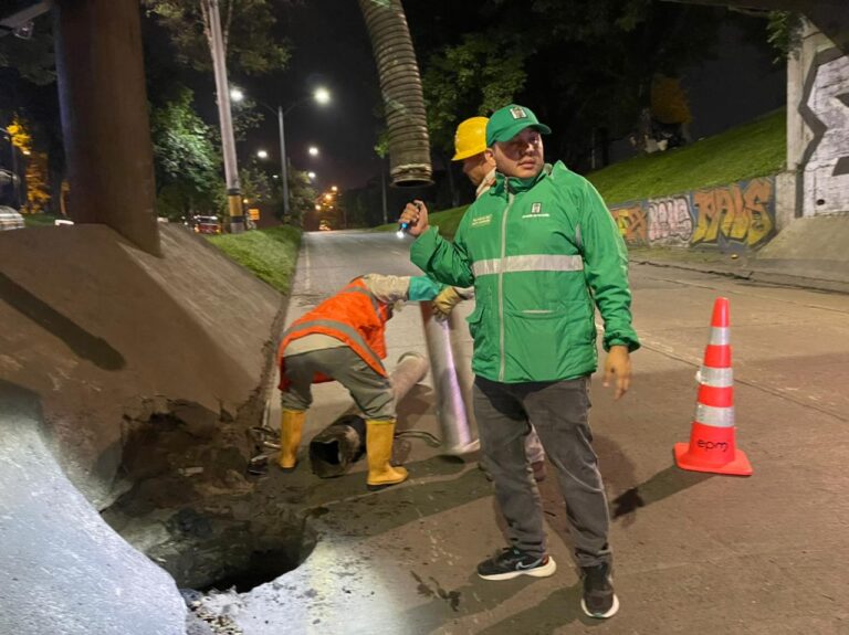 Con intervención integral en soterrados, en Medellín se previenen inundaciones en las principales vías
