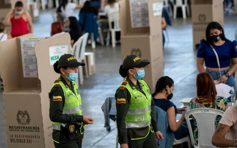 Iniciativa para que militares y policías puedan votar, se hundió en primer debate