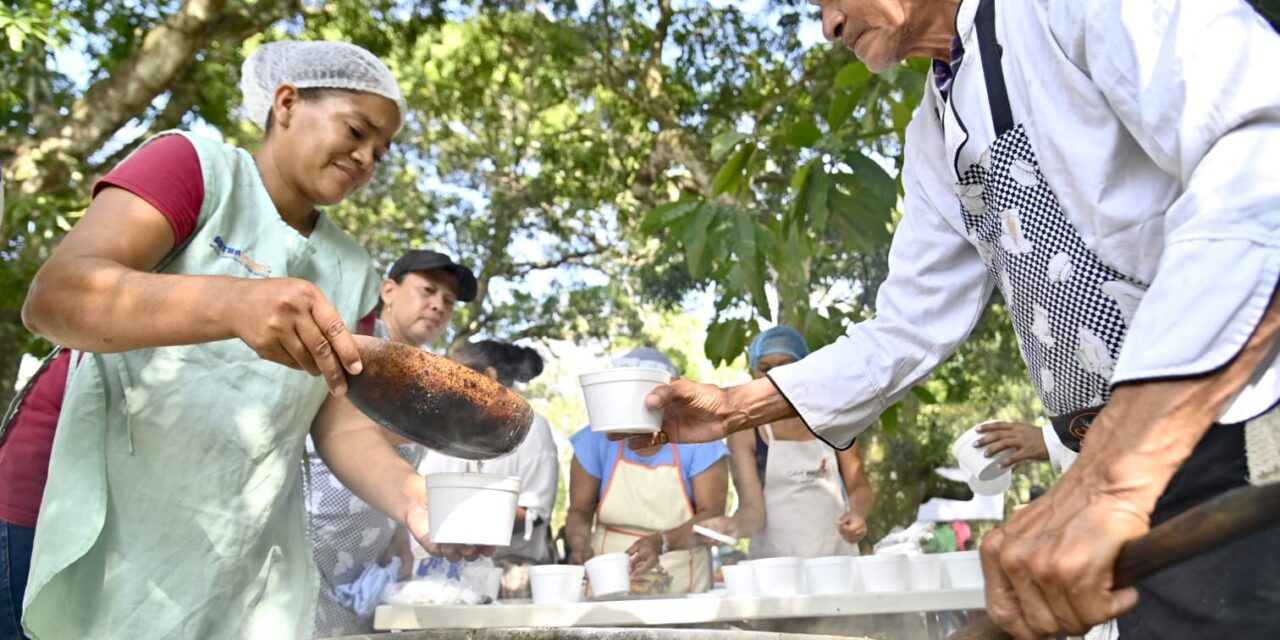 Presidente Petro lanzó programa de Ollas Comunitarias en Magangué y anunció nuevo plan de lucha contra el hambre basado en compra de cosechas