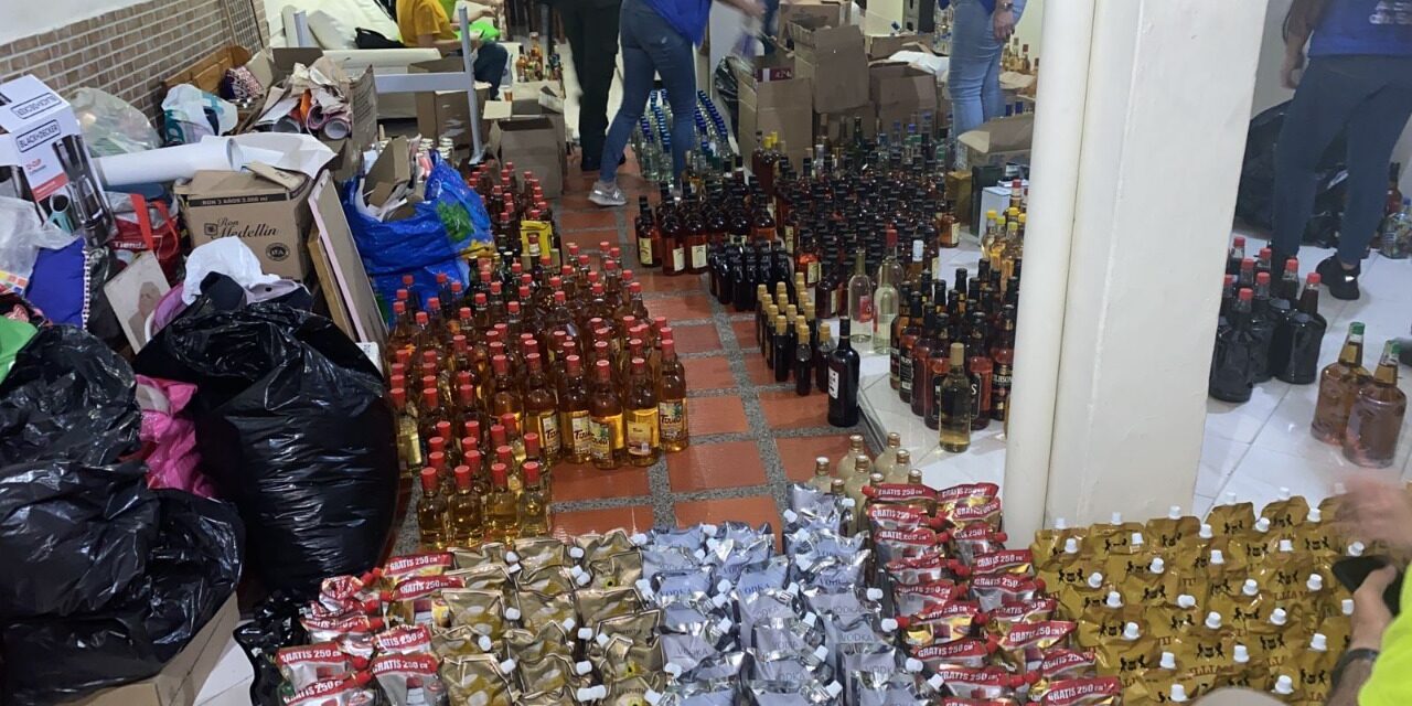 708 unidades de licor falsificado fueron aprehendidas en el municipio de Bello