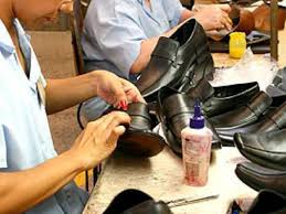 Gobierno prorroga por 3 años más el arancel del 35% a la importación de calzado