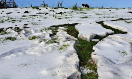 El municipio de Gachancipá quedo tapado de granizo por fuertes lluvias