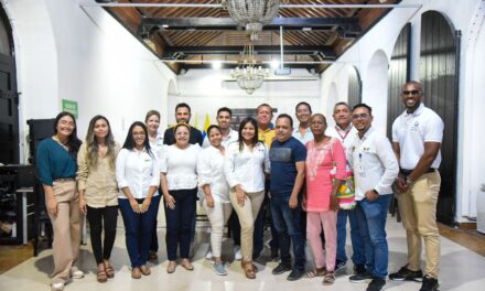 En Cartagena líderes comunitarios hacen seguimiento del plan de acción de Gobierno Abierto que los acerca a la administración