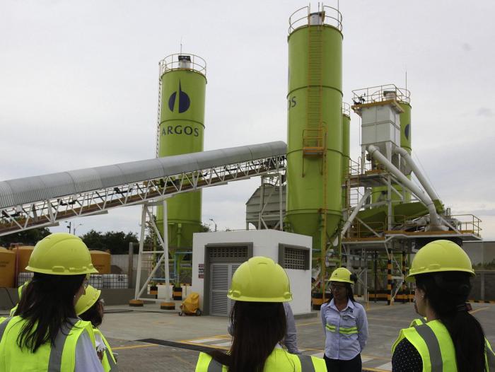 Cementos Argos maximiza valor para accionistas tras acuerdo entre Summit Materials y Quikrete