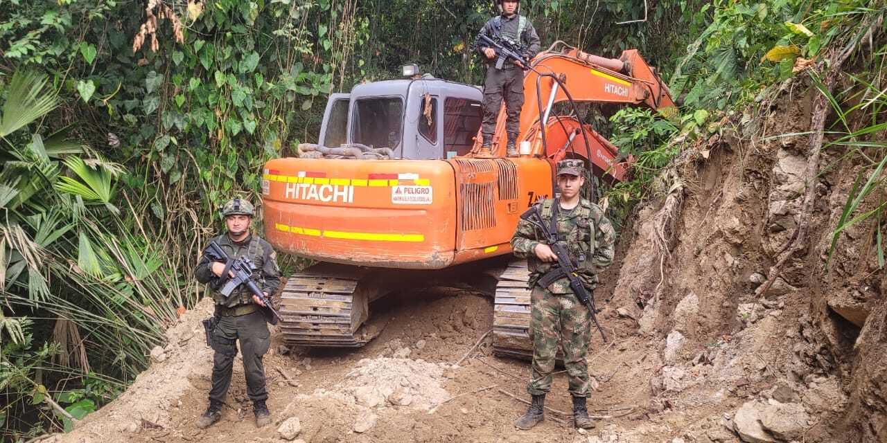 Explotación minera en Antioquía fue desmantelada por el Ejército Nacional