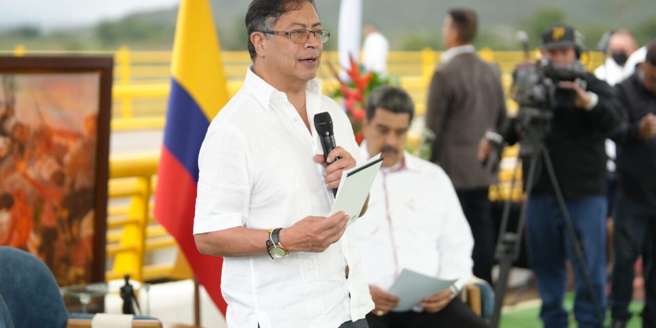 Colombia y Venezuela firman acuerdo parcial para aumentar la economía y comercio en los paises