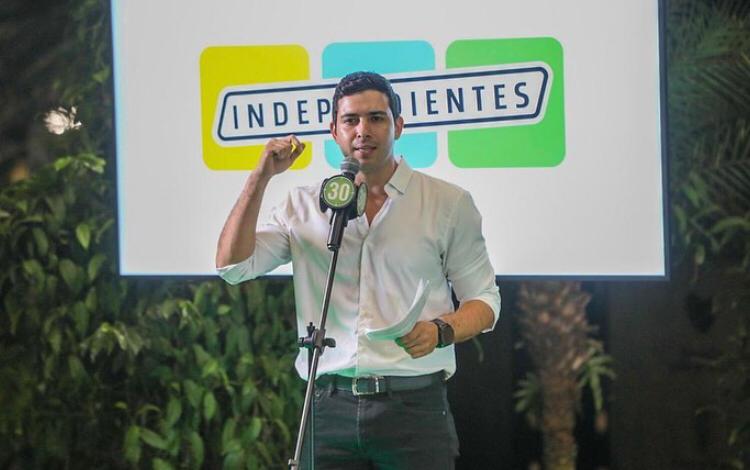 ¿Volvieron para hacer política?: Esteban Restrepo y Andreé nuevamente con amoríos