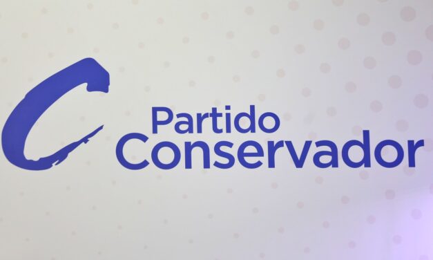 Golpe político: revocatoria de la presidencia de Carlos Andrés Trujillo del partido conservador