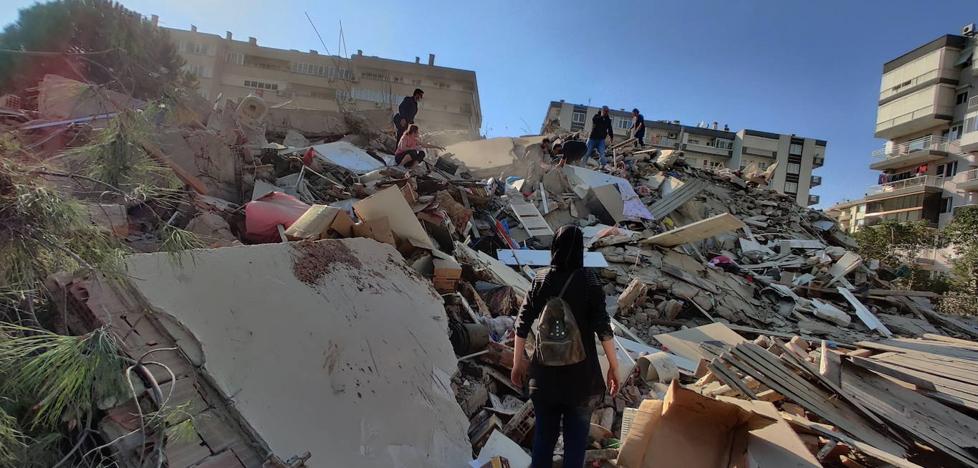 Terremoto de 7,8 desabasto a Turquía y Siria: Son más de 2.000 muertos y 3.200 edificios derribados en ambos países