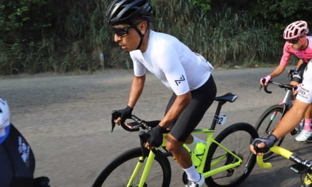 Nairo Quintana rompe en llanto por el recibimiento de sus aficionados