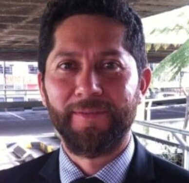 Top de Políticos con más cuentas Fake dentro de su Twitter