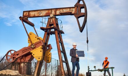 Precio promedio del barril de petróleo Brent caería cerca de 16% este año: Asobancaria