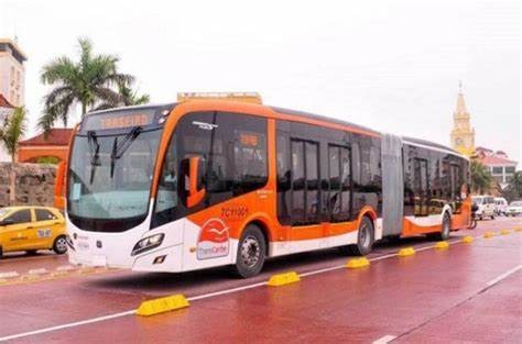 El ministro de Transporte asegura que Transcaribe de Cartagena es el único sistema masivo en Colombia que no está en quiebra