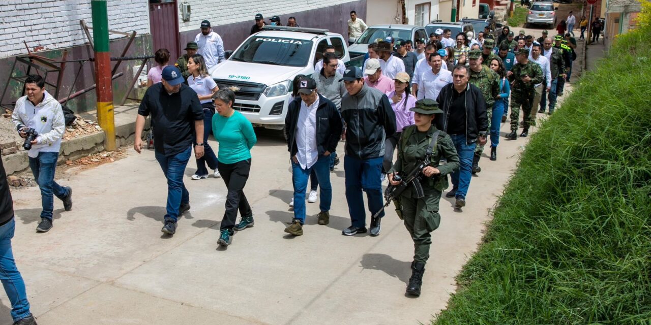 Gobernadores de Cundinamarca y alcaldes de la región del Sumapaz reforzaran la presencia del ejército y policía