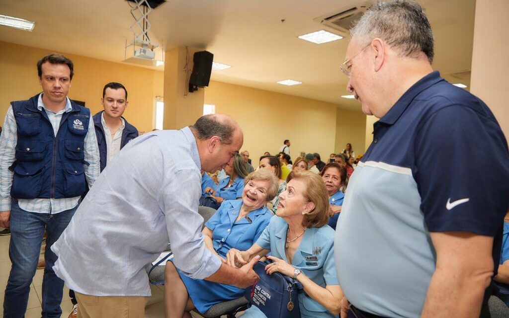 Defensoría del Pueblo y Liga contra el cáncer  firman acuerdo para ayudar a pacientes 