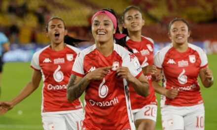 El duelo de «rojas» lo ganaron «Las Leonas» 2 a 0 ganaron de locales