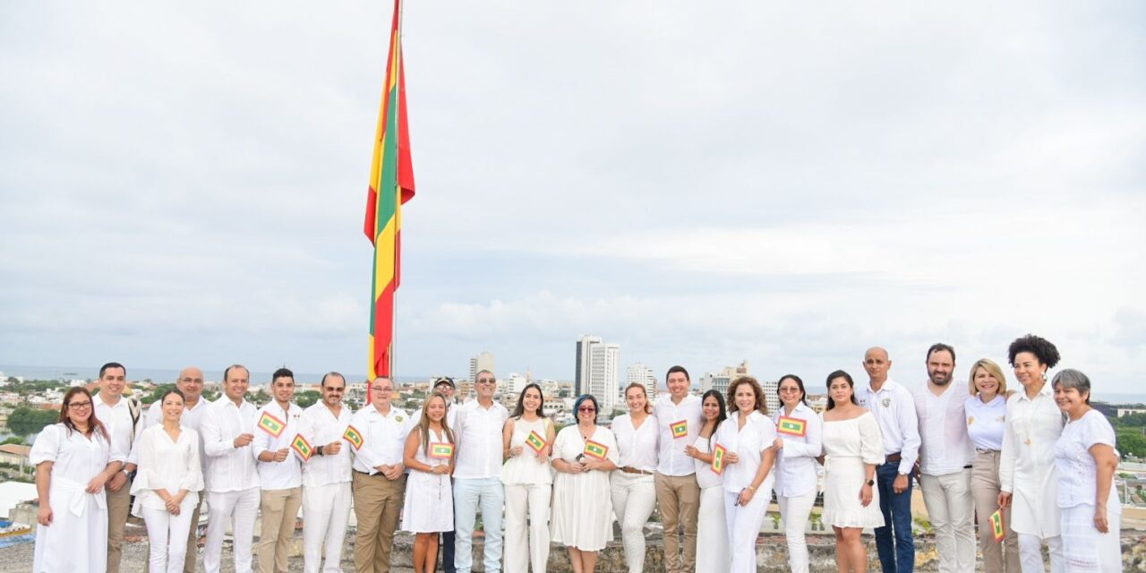 La Cuadrilonga ondea en el Castillo San Felipe en homenaje a los 490 años de Cartagena