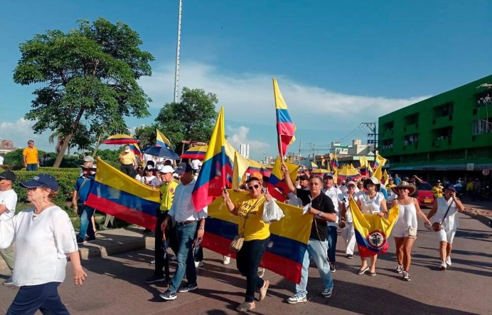 Marcha de la mayoría contra las políticas del presidente Petro fue nutrida en Cartagena.