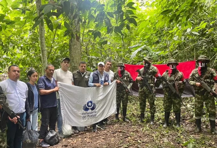 ELN libera a 5 secuestrados que son funcionarios de la alcaldía de Santa Rosa del Sur en Bolivar