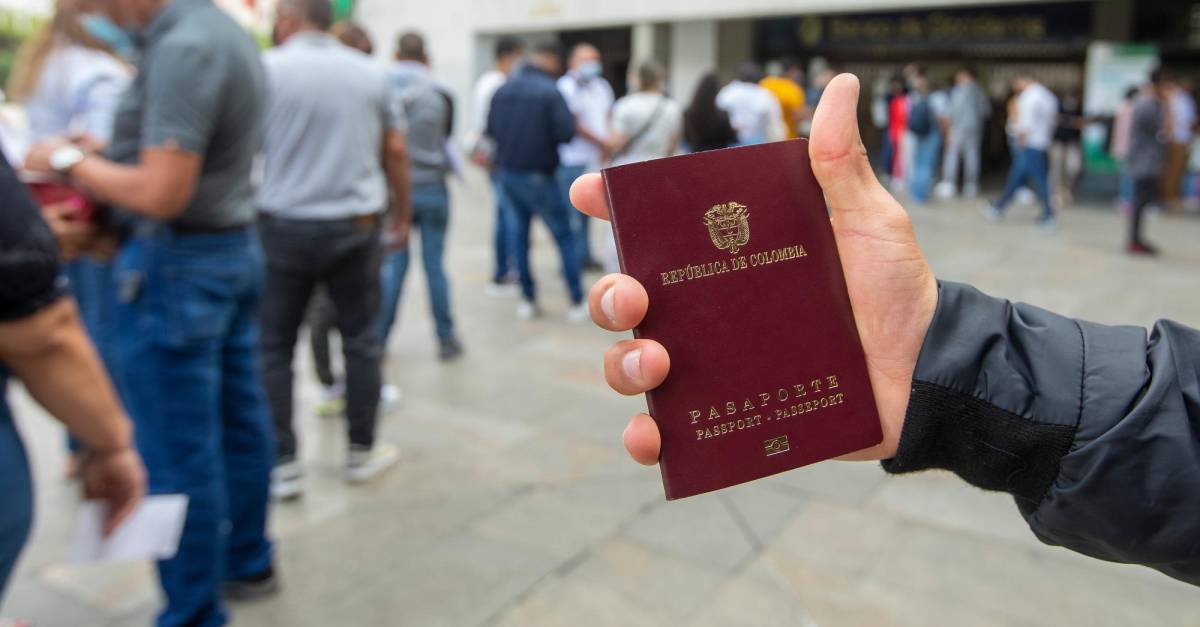 Hay más de 20 mil pasaportes sin reclamar en las tres sedes de pasaportes Bogotá