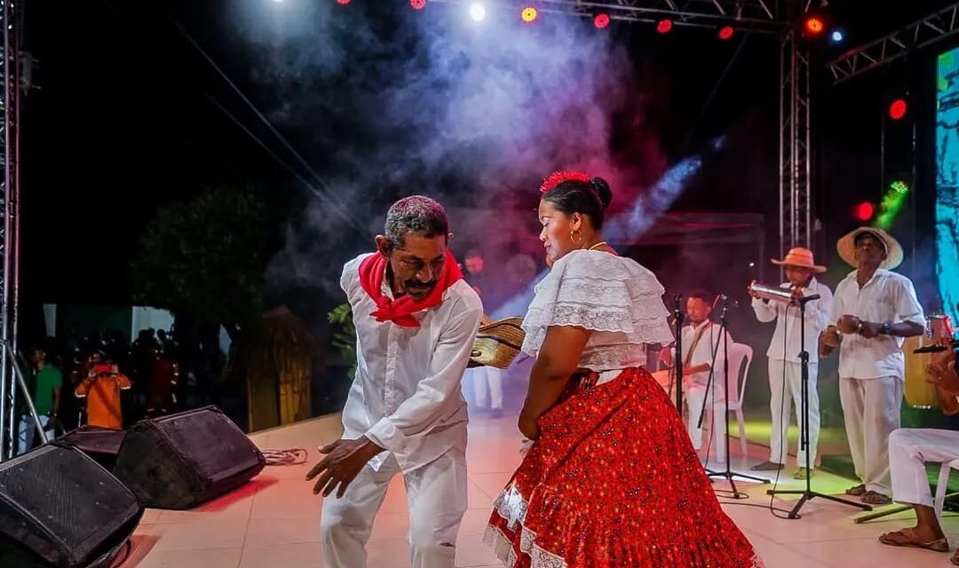 Entre danzas y cantos finaliza el II Festival Multicultural de la Tambora en Bolivar