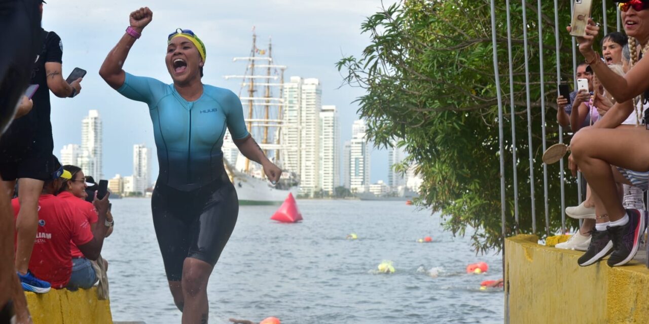 350 Deportistas participaron en el Acuatlón bicentenario naval 2023 en Cartagena