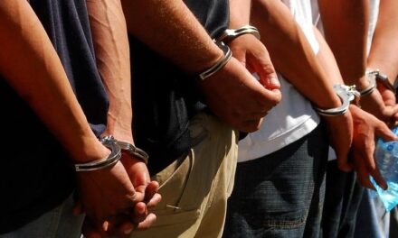 Capturan a dos hombres con grandes cantidades de explosivos en Barbosa, Antioquia