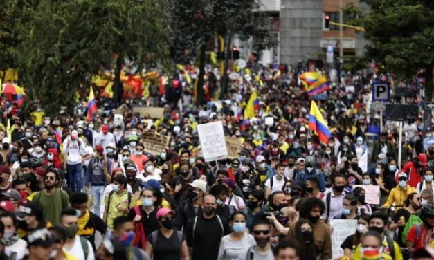 Proyecto de ley que limita el derecho a la huelga en Colombia enfrenta resistencia de sindicatos