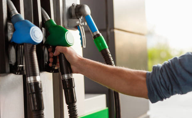 Presidente de Asobancaria explica por qué la eliminación de los subsidios a los combustibles es una decisión acertada