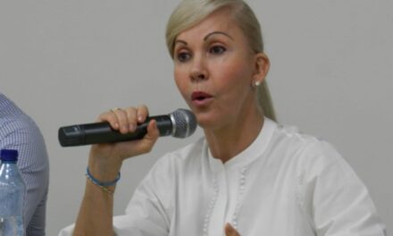 Dilian Francisca Toro denunció amenazas en su contra