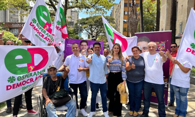 ¡Sigue sumando! Rodolfo Correa recibe el apoyo de La Asociación de Vendedores Ambulantes de Medellín