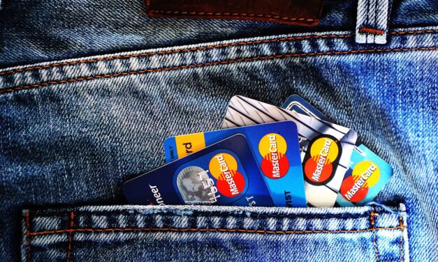 En 2022, entidades bancarias emitieron más de 14 millones de tarjetas de crédito