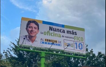 Polémica por valla en Medellín: «Nunca más la Oficina de Narcotrá-fico» enciende el debate en la ciudad